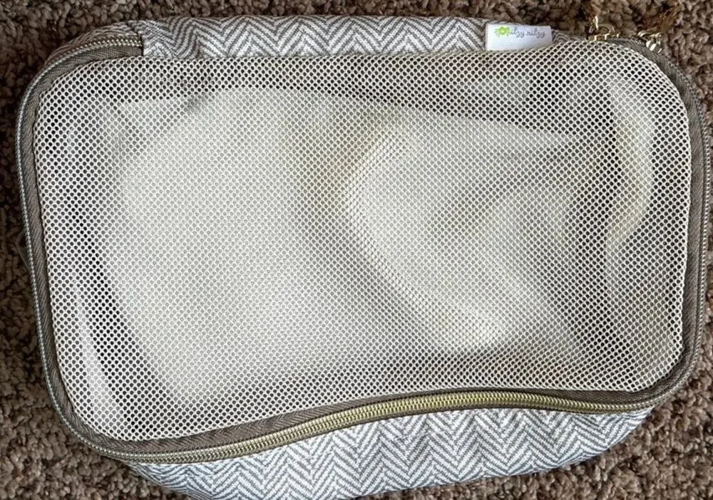 Itzy Ritzy Tan White Pattern Zippered Pouch Gold Hardware Travel Bag